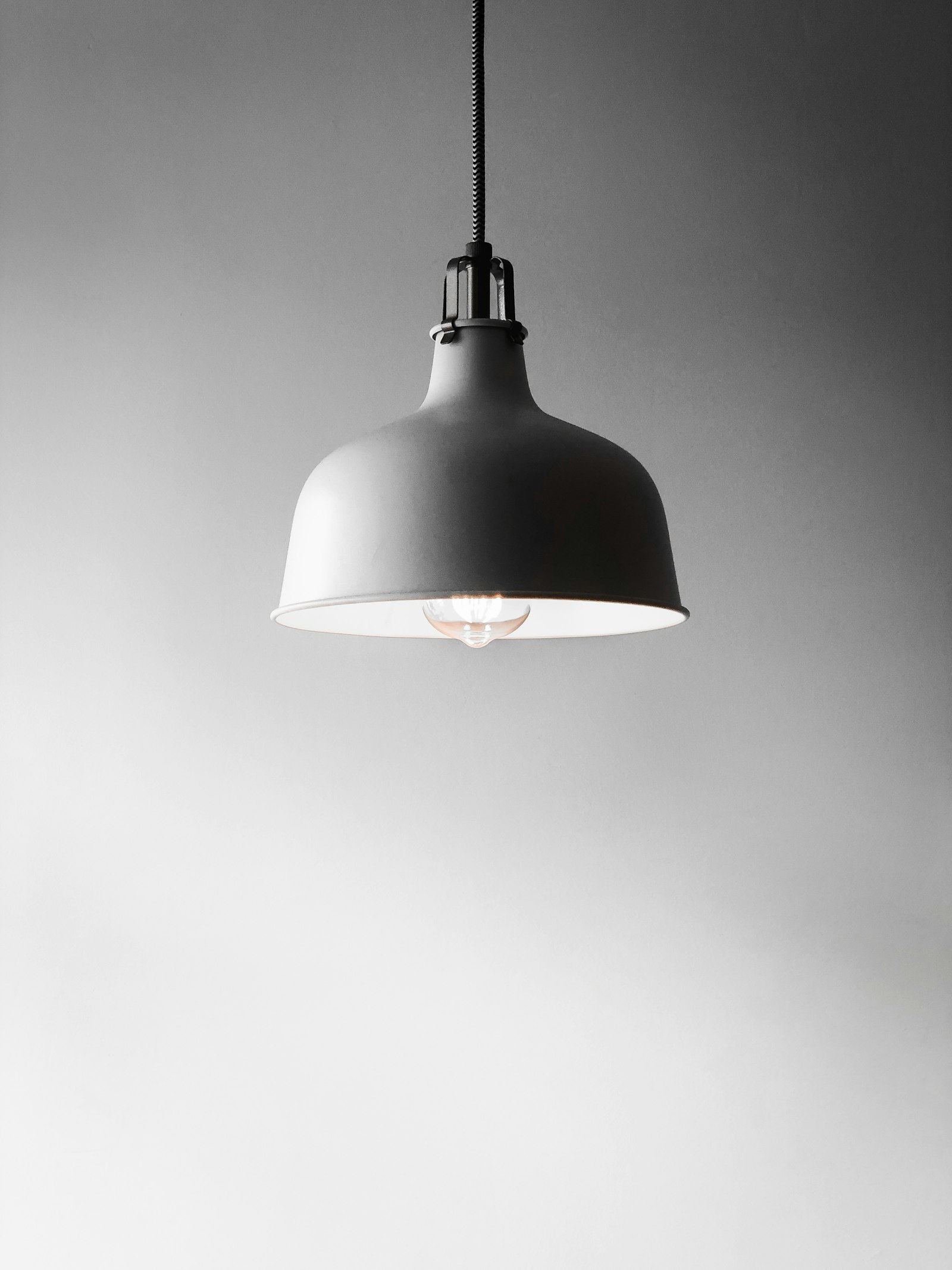 Pendant lighting installation